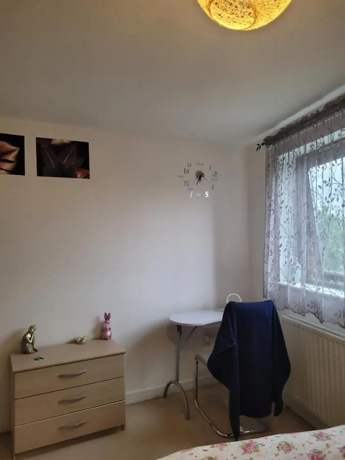 Room Near Heathrow Airport Hillingdon Homestay